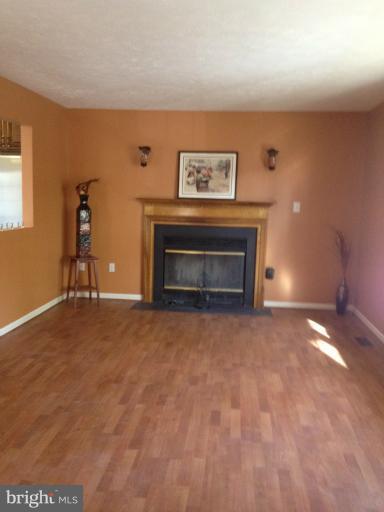 70 Greenfield Road Front Royal, VA 22630 - Photo 13 of 28 Living Room