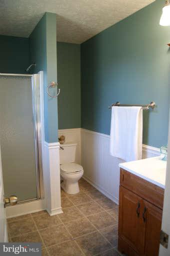 70 Greenfield Road Front Royal, VA 22630 - Photo 18 of 28 Bath (Master)