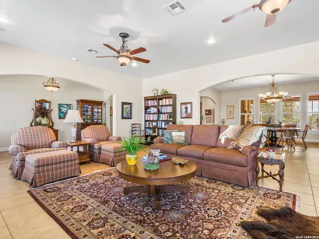 $1,375,000 | 1000 Landmark, Kerrville, TX 78028