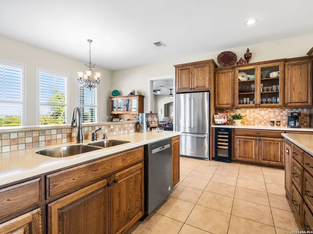 $1,375,000 | 1000 Landmark, Kerrville, TX 78028