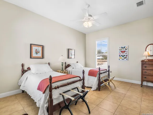 $1,375,000 | 1000 Landmark, Kerrville, TX 78028