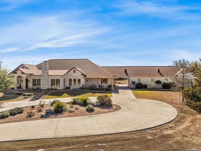 $1,375,000 | 1000 Landmark, Kerrville, TX 78028