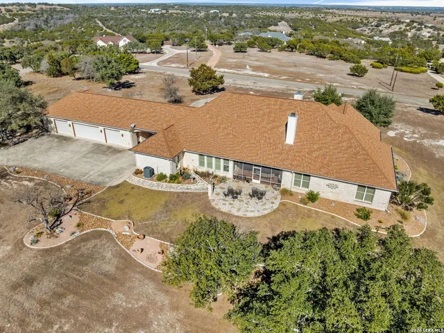 $1,375,000 | 1000 Landmark, Kerrville, TX 78028
