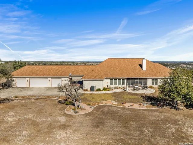 $1,375,000 | 1000 Landmark, Kerrville, TX 78028