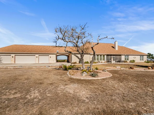 $1,375,000 | 1000 Landmark, Kerrville, TX 78028
