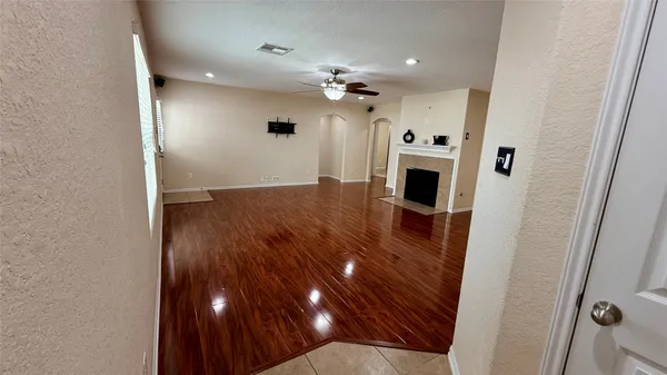 $2,100 | 3042 Thicket Path Way, Katy, TX 77493