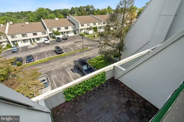 $299,900 | 273 Summit House, Unit 273, West Chester, PA 19382