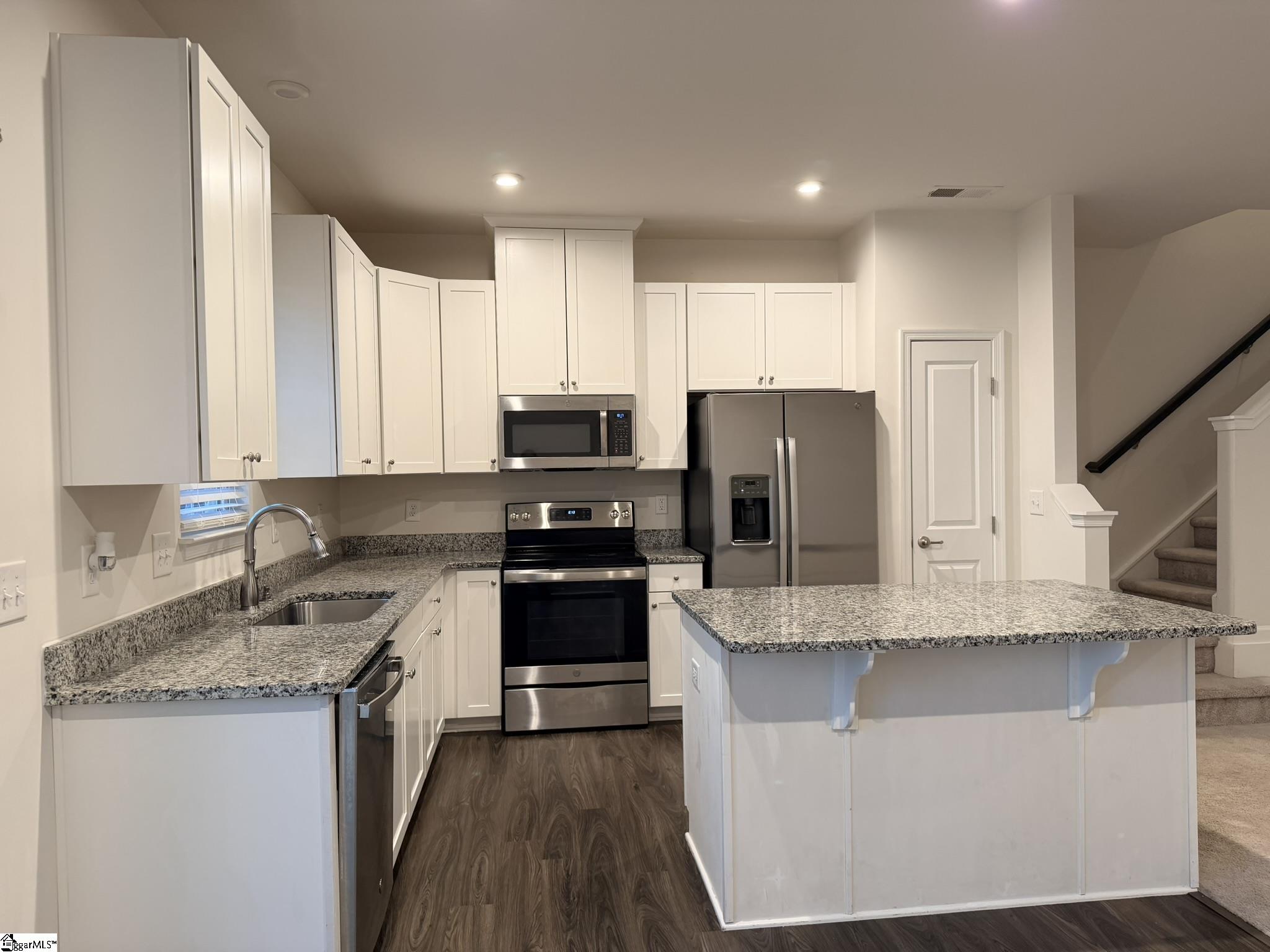 7 Country Dale Drive Greer, SC 29650 - Photo 10 of 31