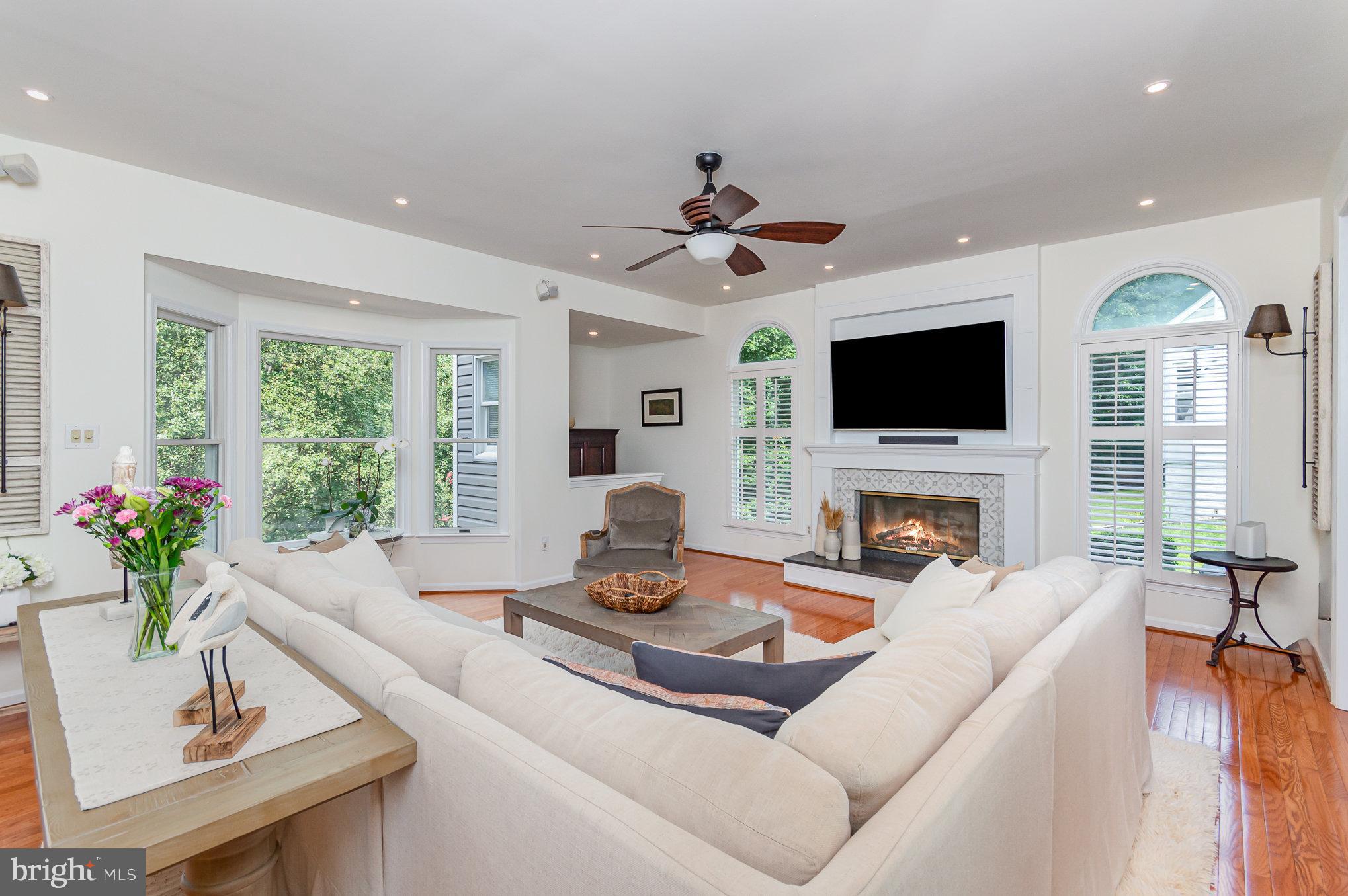 21303 Windrush Court Sterling, VA 20165 - Photo 12 of 57