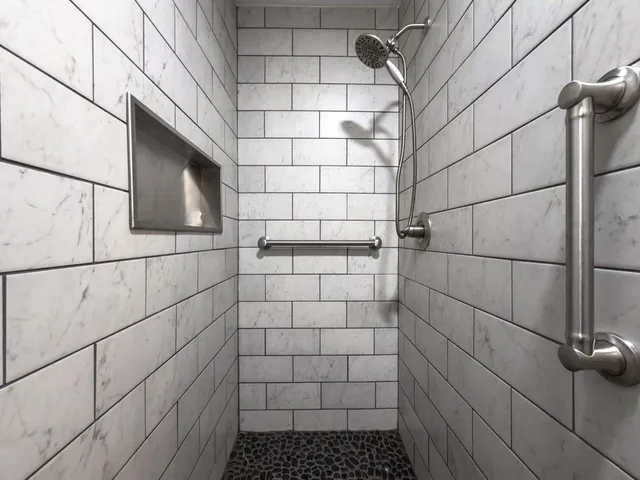 $550,000 | 141 Chase Way, Manchester, NH 03104