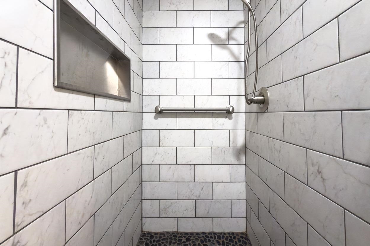 141 Chase Way Manchester, NH 03104 - Photo 36 of 51