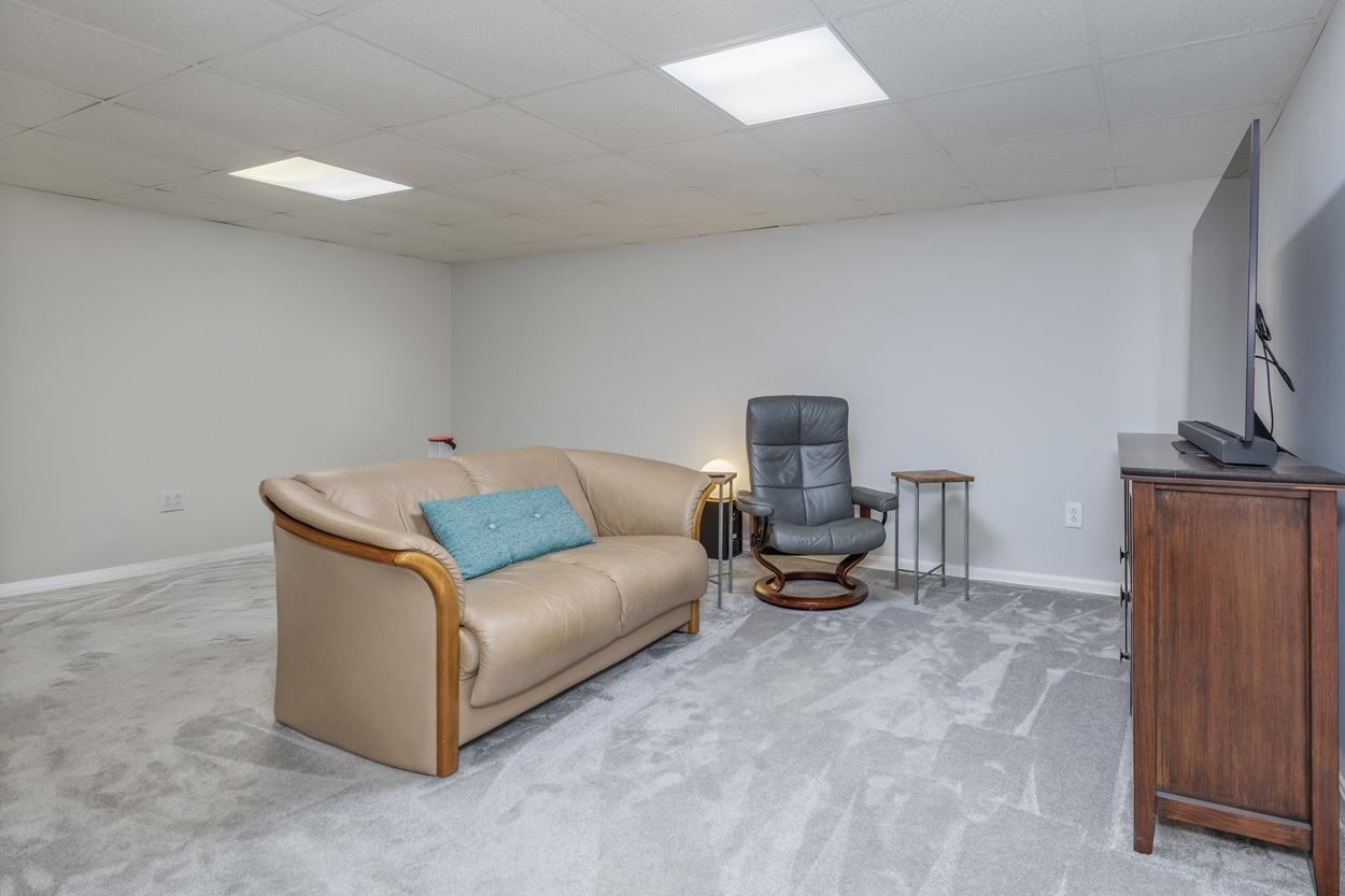 141 Chase Way Manchester, NH 03104 - Photo 45 of 51