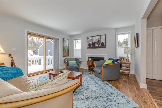 $550,000 | 141 Chase Way, Manchester, NH 03104