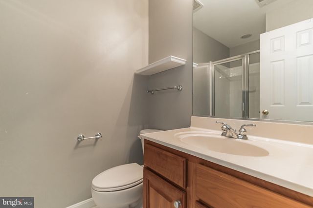 $780,000 | 5126 Knapp Place, Alexandria, VA 22304