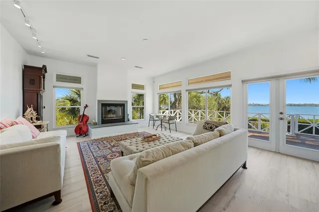 $2,295,000 | 7515 Manasota Key Road, Englewood, FL 34223