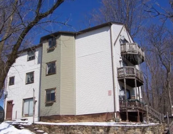 $2,000 | 38 Brown Street, Unit 3, Marlborough, MA 01752