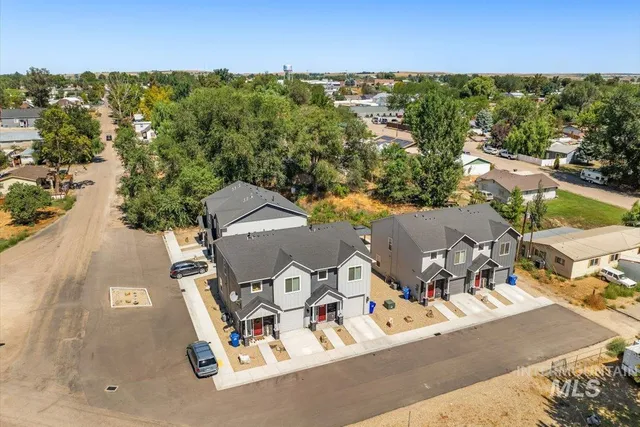 $1,790,000 | 701 East Bates Avenue, Parma, ID 83660