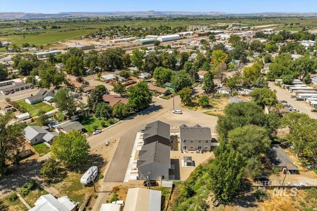 $1,790,000 | 701 East Bates Avenue, Parma, ID 83660