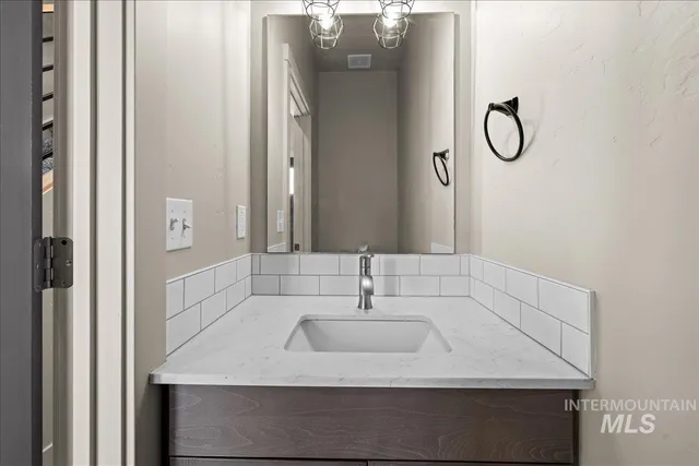 $1,790,000 | 701 East Bates Avenue, Parma, ID 83660