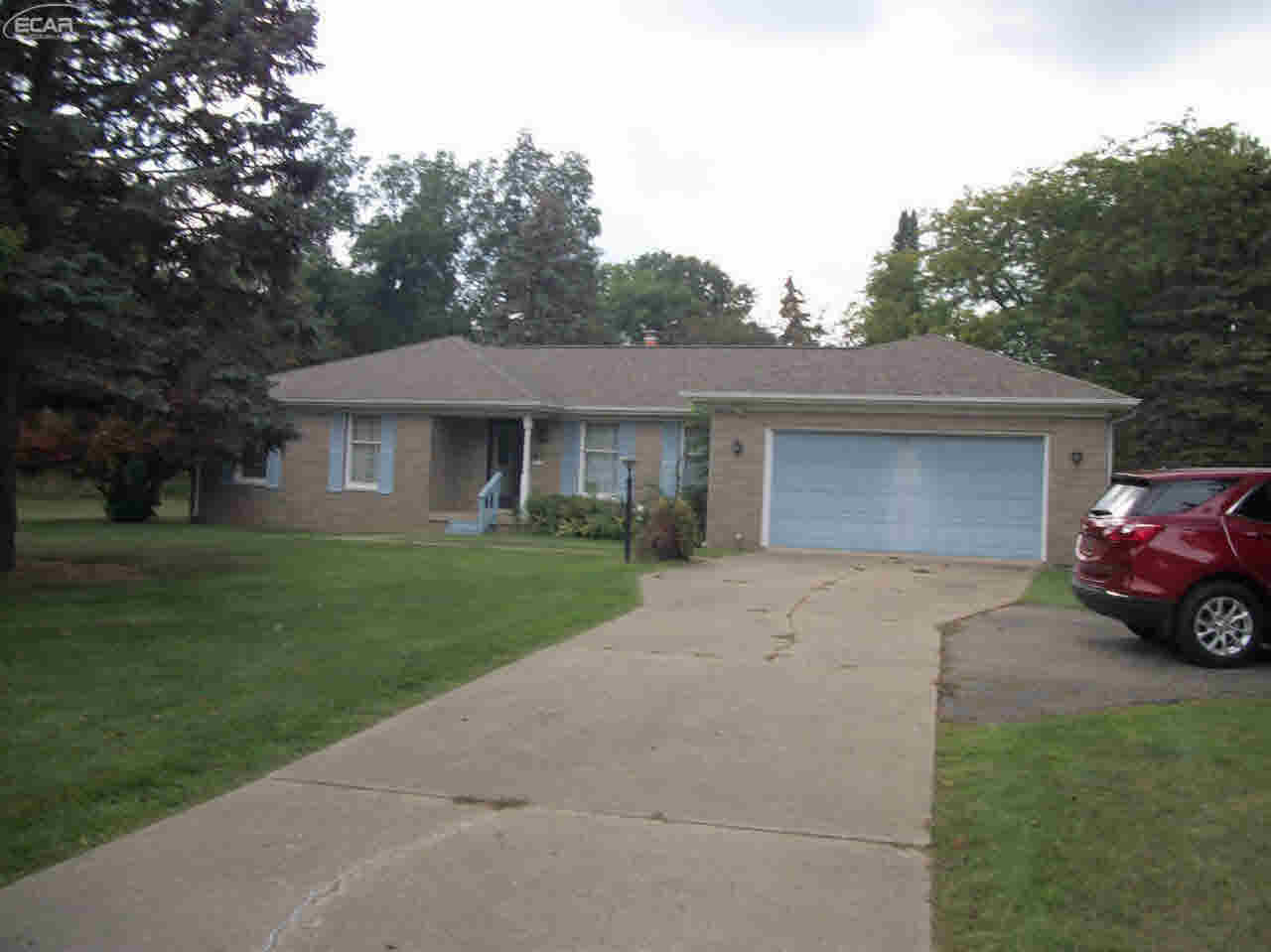 13280 North Road Fenton, MI 48430 - Photo 1 of 17 21368674.JPG