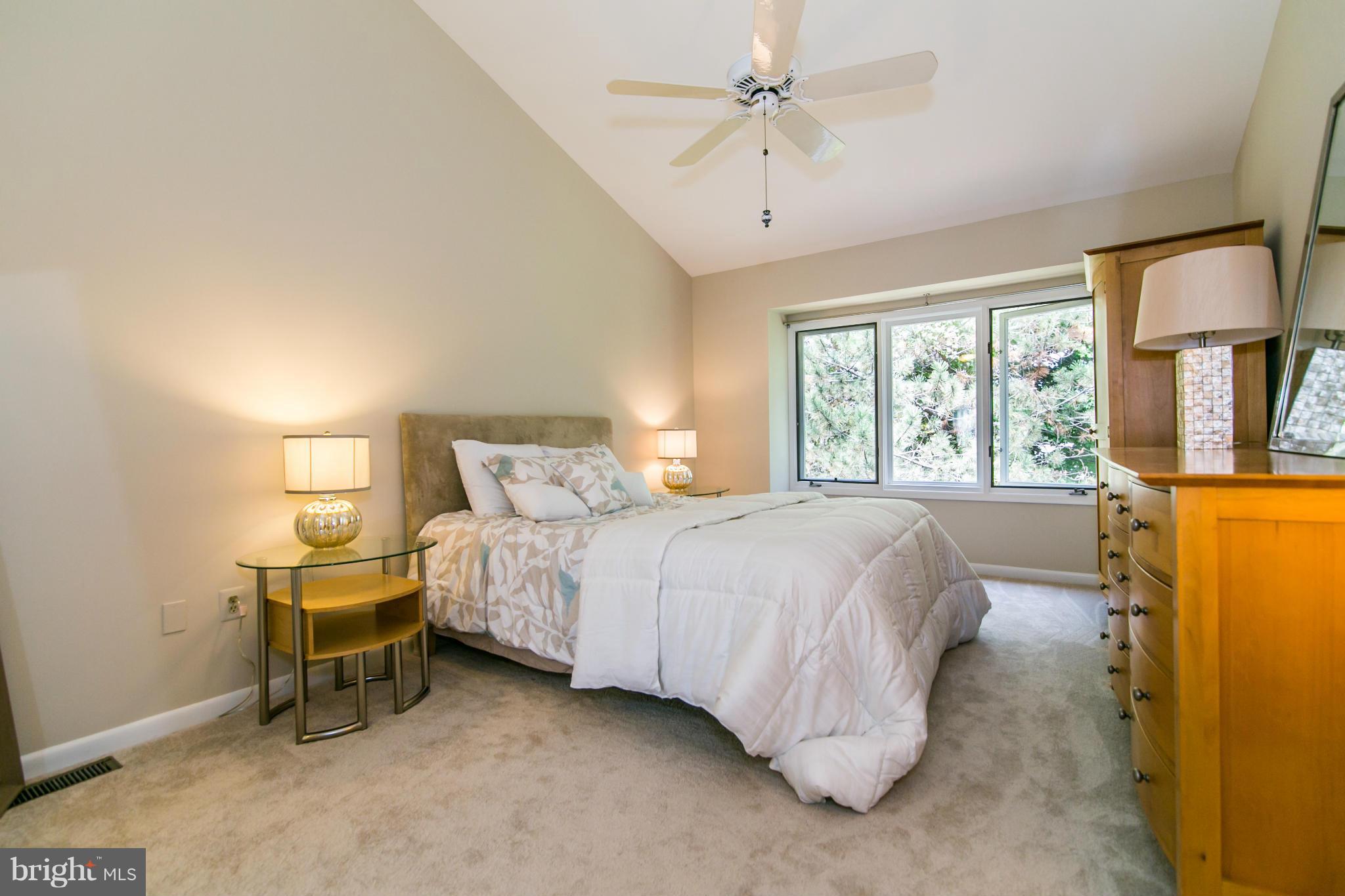 1327 Wedgewood Manor Way Reston, VA 20194 - Photo 17 of 29 Bedroom (Master)