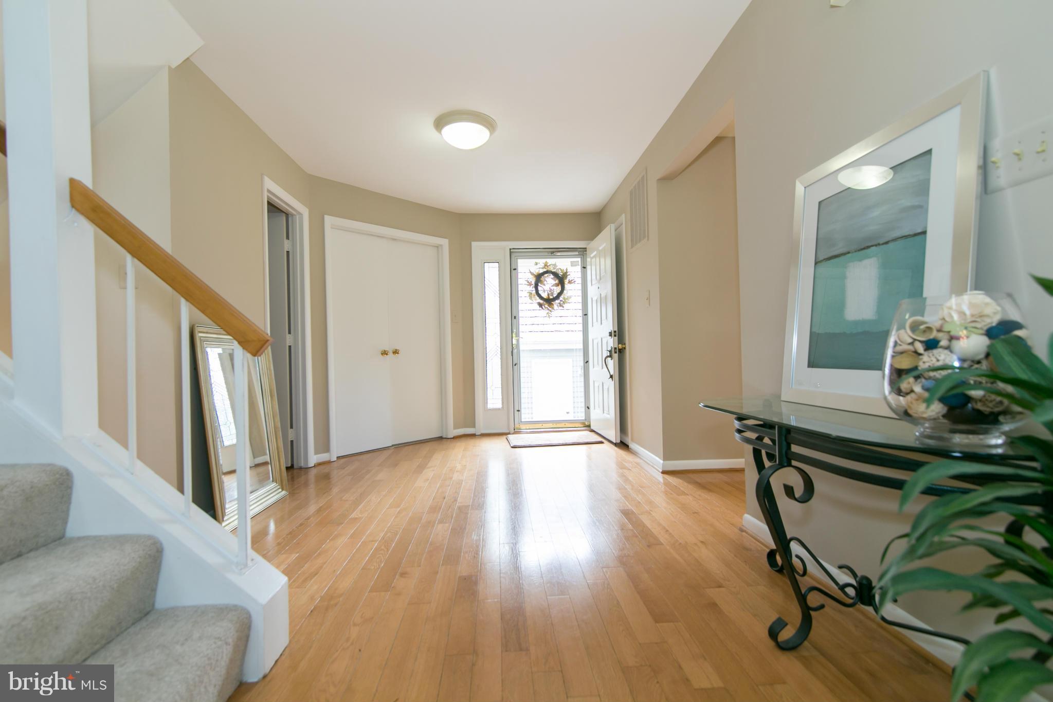 1327 Wedgewood Manor Way Reston, VA 20194 - Photo 4 of 29 Interior (General)