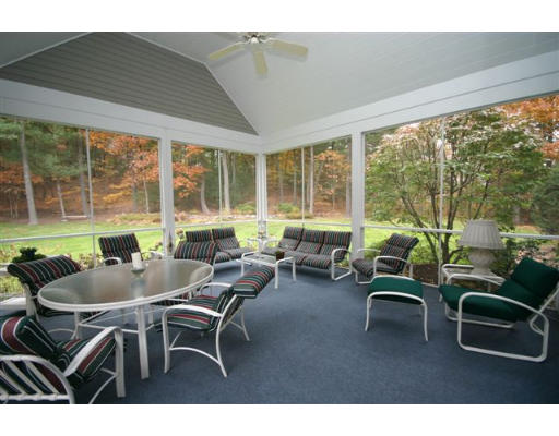 38 Ridge Road Westwood, MA 02090 - Photo 12 of 28 Gallery Image 12