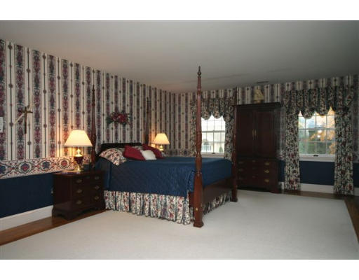 38 Ridge Road Westwood, MA 02090 - Photo 15 of 28 Gallery Image 15