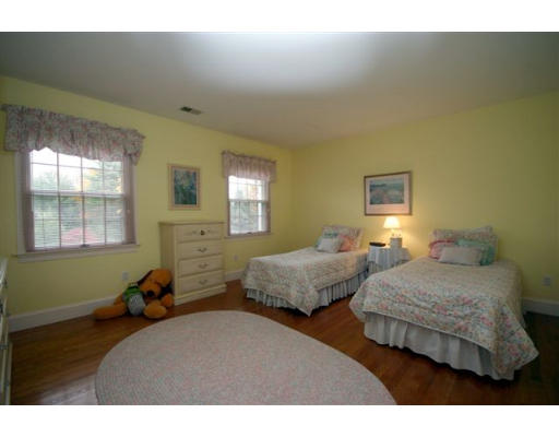 38 Ridge Road Westwood, MA 02090 - Photo 19 of 28 Gallery Image 19