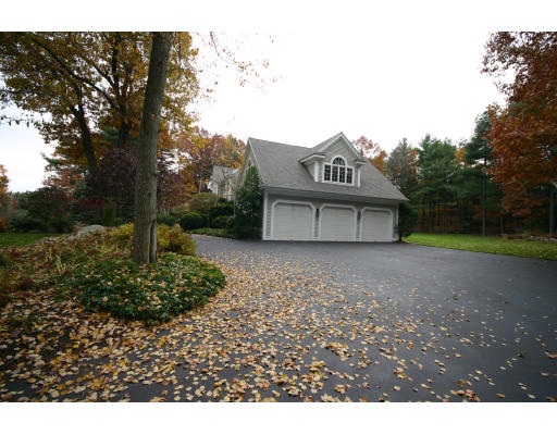 38 Ridge Road Westwood, MA 02090 - Photo 22 of 28 Gallery Image 22