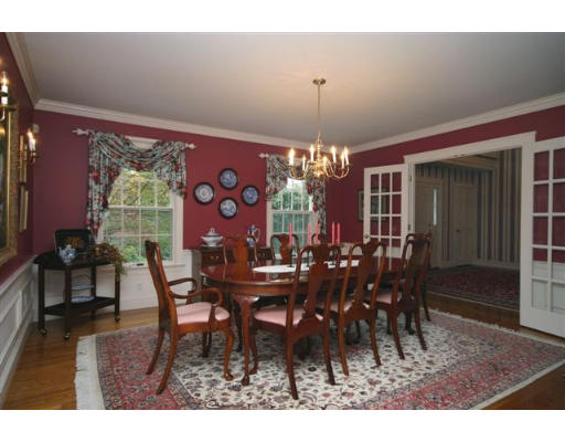38 Ridge Road Westwood, MA 02090 - Photo 3 of 28 Gallery Image 3