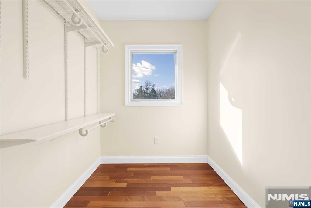 831 Pascack Road Paramus, NJ 07652 - Photo 18 of 27 Gallery Image 18