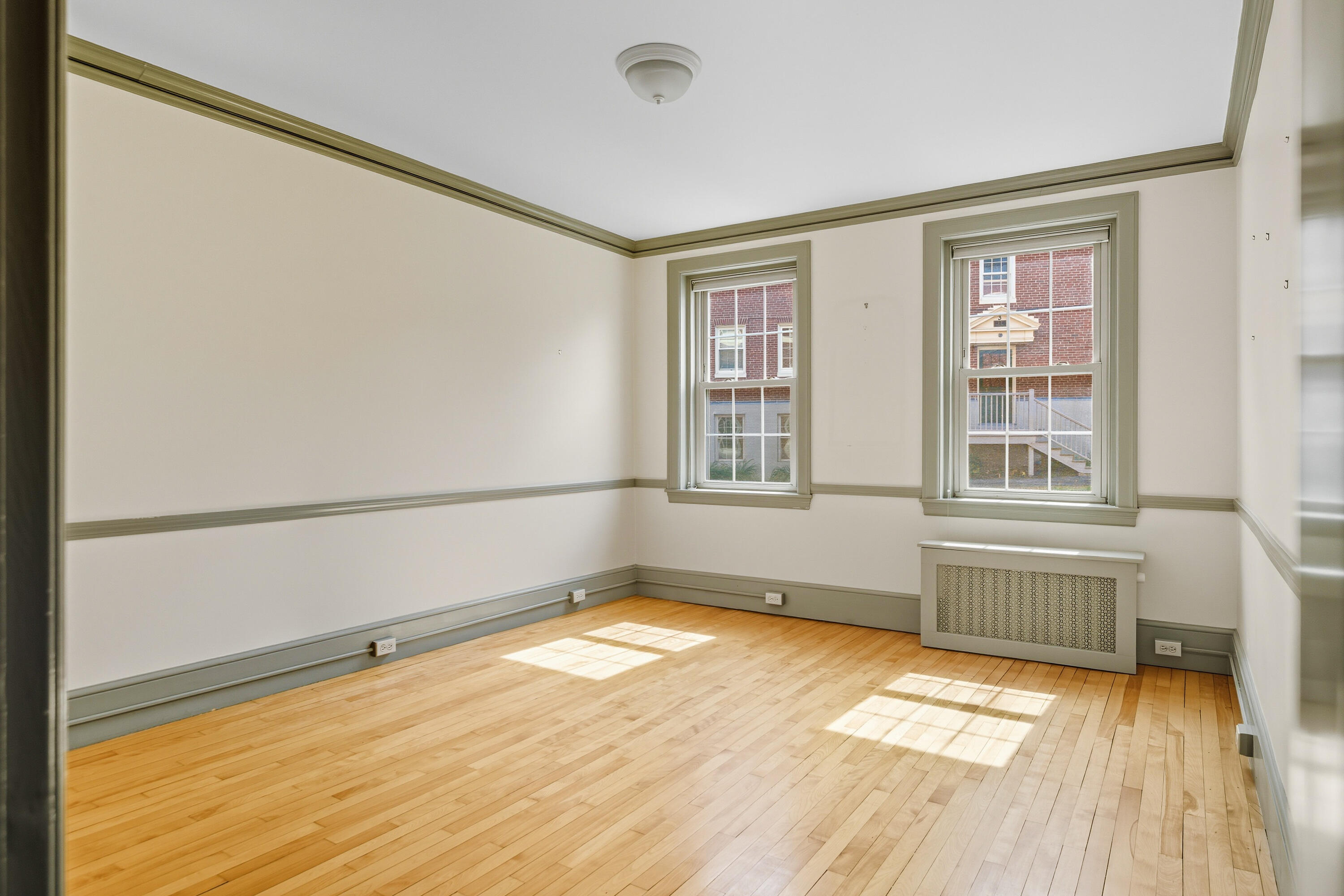 290 Baxter Boulevard, Unit B1 Portland, ME 04101 - Photo 11 of 49 29_290 Baxter Blvd_B1_MorneauStudios_Pri