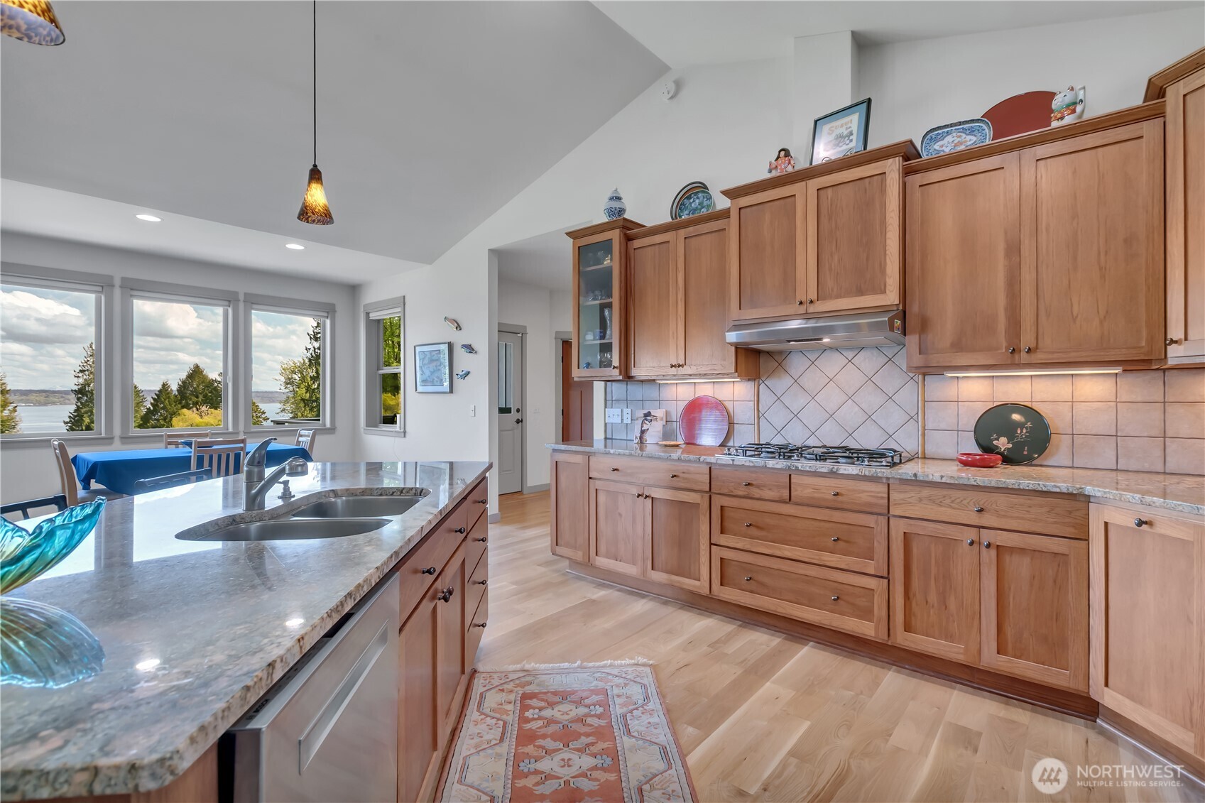 23506 Seatter Road Northeast Kingston, WA 98346 - Photo 13 of 40