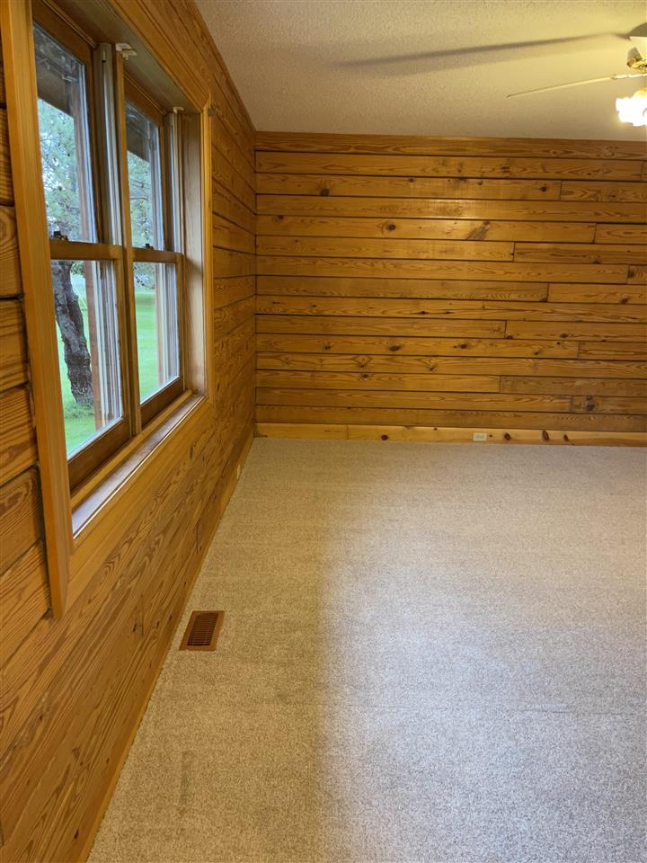 1700 Garfield Road Auburn, MI 48611 - Photo 42 of 53 1894611-44.JPG