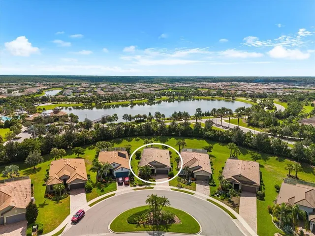 $649,000 | 17210 Seaford Way, Lakewood Ranch, FL 34202