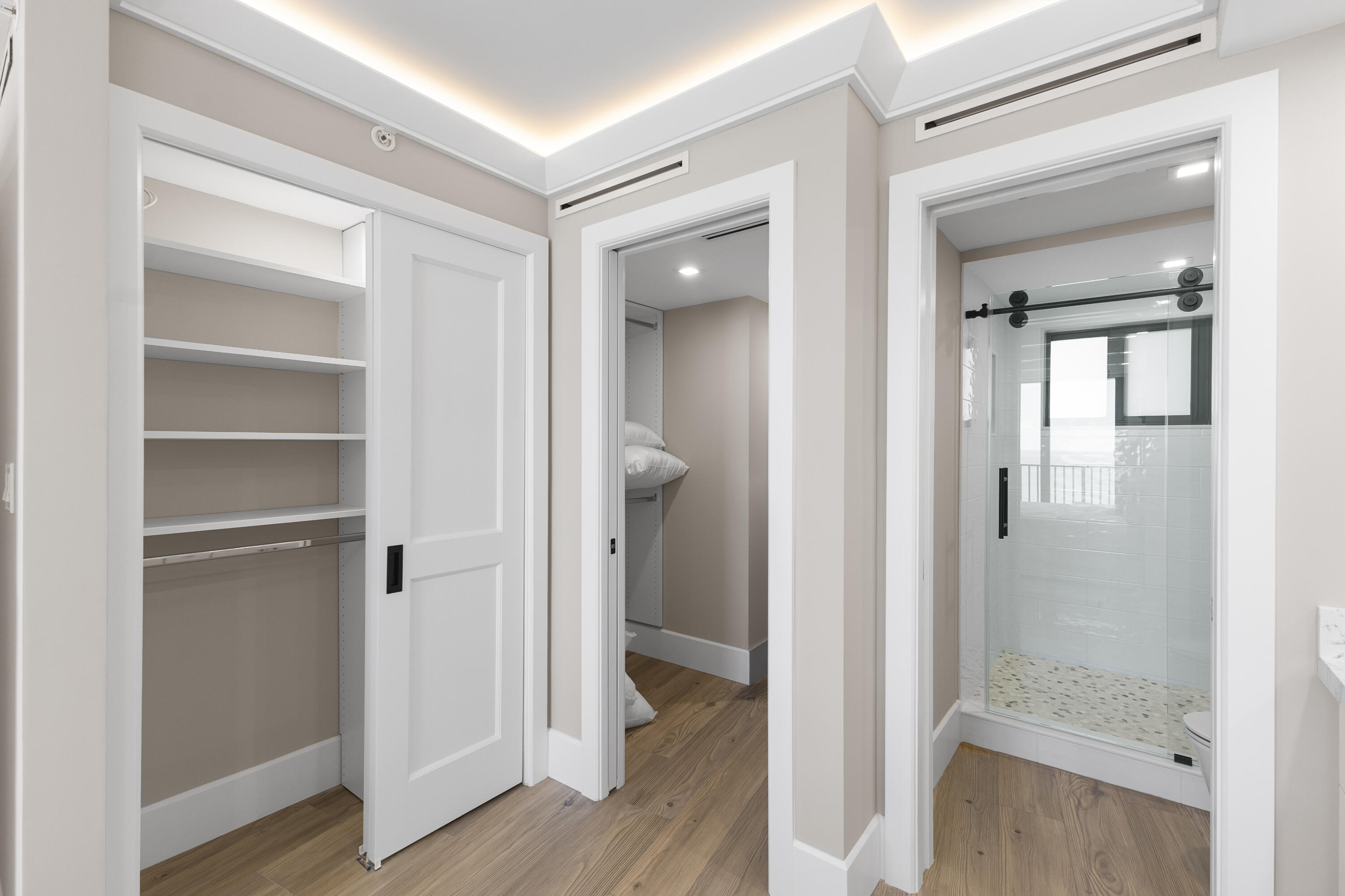 400 Ocean Trail Way, Unit 1008 Jupiter, FL 33477 - Photo 12 of 25 a view of a bathroom with wooden floor