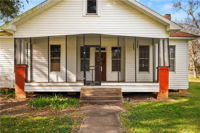 $79,900 | 1905 Ruth Ford Drive, Lecompte, LA 71346