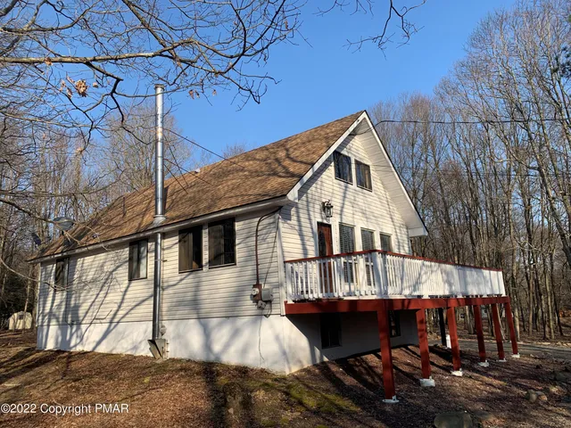 $325,000 | 218 Cherry Lane, Albrightsville, PA 18210