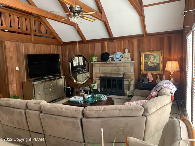 $325,000 | 218 Cherry Lane, Albrightsville, PA 18210