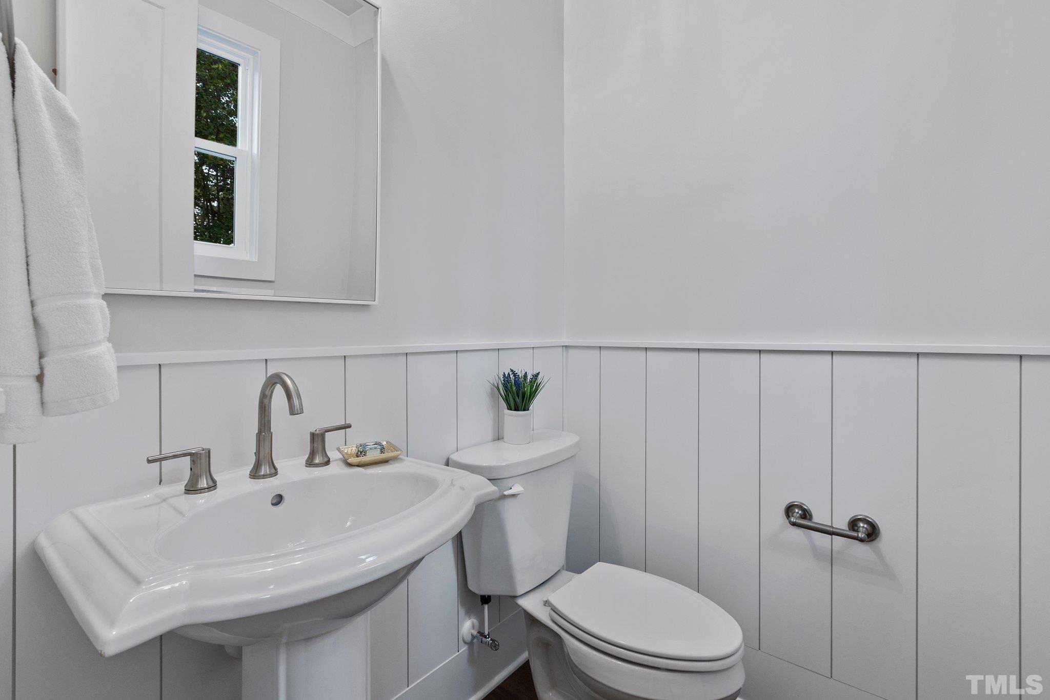 1808 Hilton Street Raleigh, NC 27608 - Photo 43 of 64