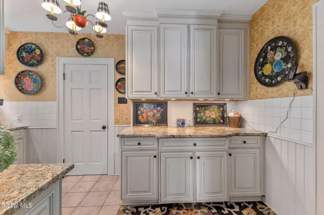 $679,900 | 2131 Grand Boulevard, Niskayuna, NY 12309