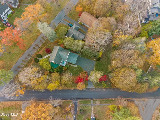 $679,900 | 2131 Grand Boulevard, Niskayuna, NY 12309