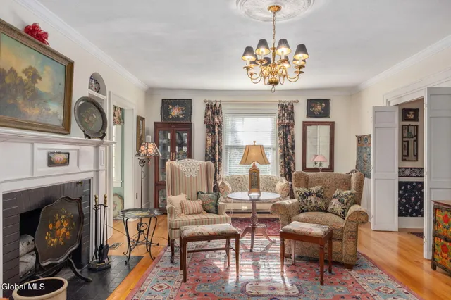 $679,900 | 2131 Grand Boulevard, Niskayuna, NY 12309