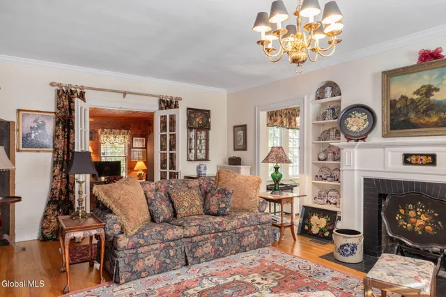 $679,900 | 2131 Grand Boulevard, Niskayuna, NY 12309