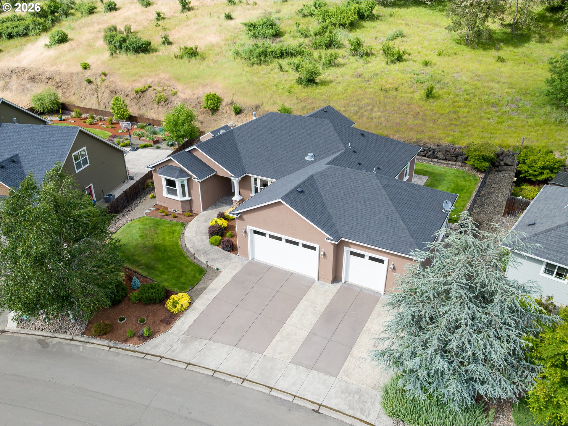 411 Oak Valley Loop Winchester, OR 97495 - Photo 34 of 45