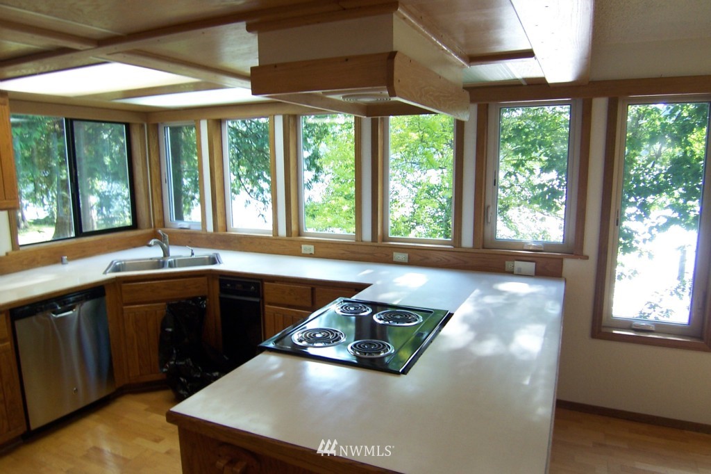 7230 Long Lake Road Southeast Port Orchard, WA 98367 - Photo 5 of 25 Gallery Image 5