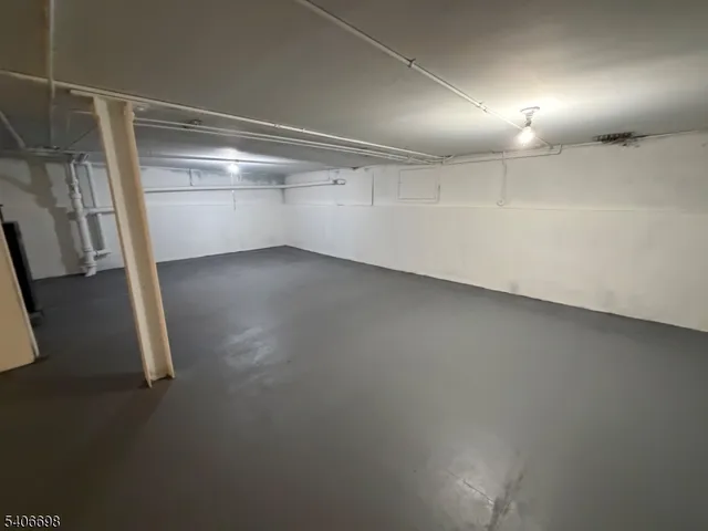 $2,400 | 434 Richmond Street, Elizabeth, NJ 07202