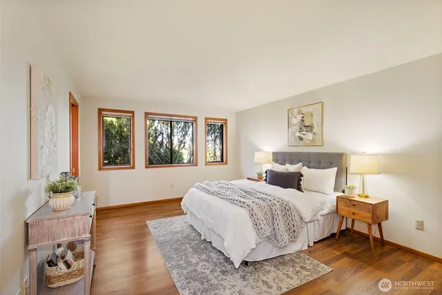 $750,000 | 909 55th Street, Port Townsend, WA 98368