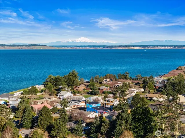 $750,000 | 909 55th Street, Port Townsend, WA 98368